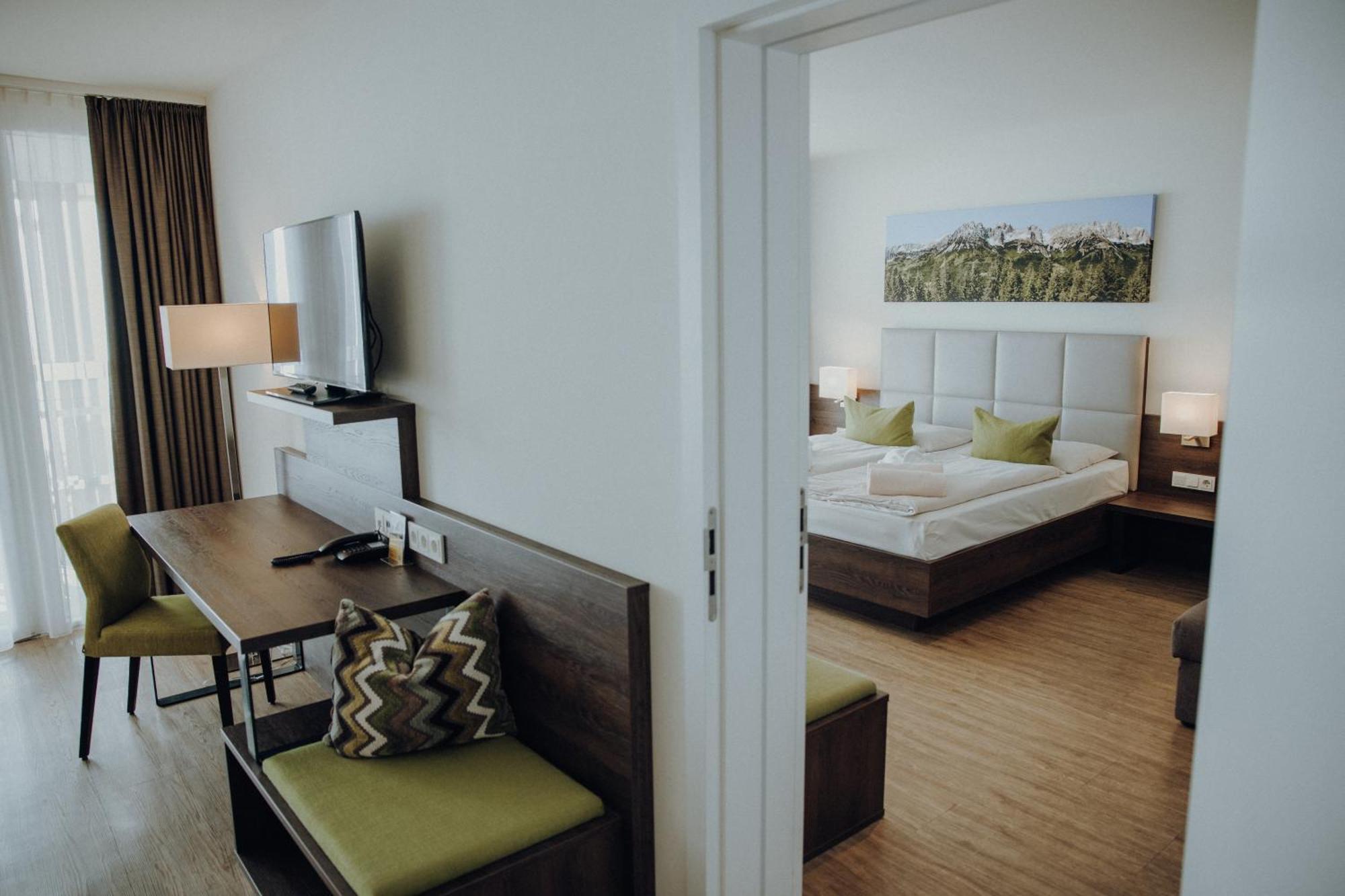 Alpenhotel Kaiserfels Санкт Йохан ин Тирол Екстериор снимка