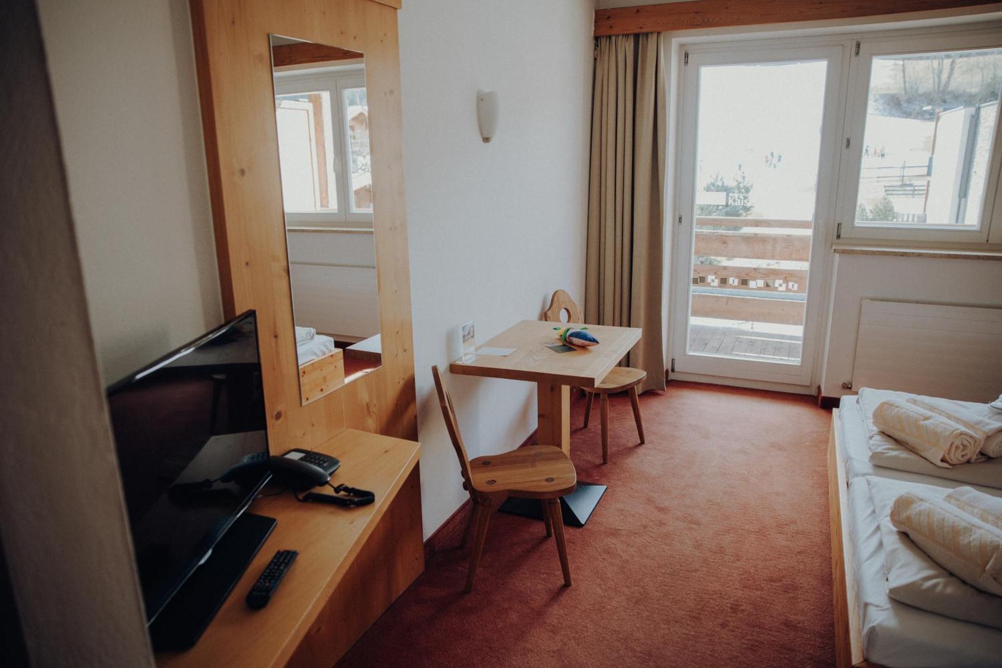 Alpenhotel Kaiserfels Санкт Йохан ин Тирол Екстериор снимка