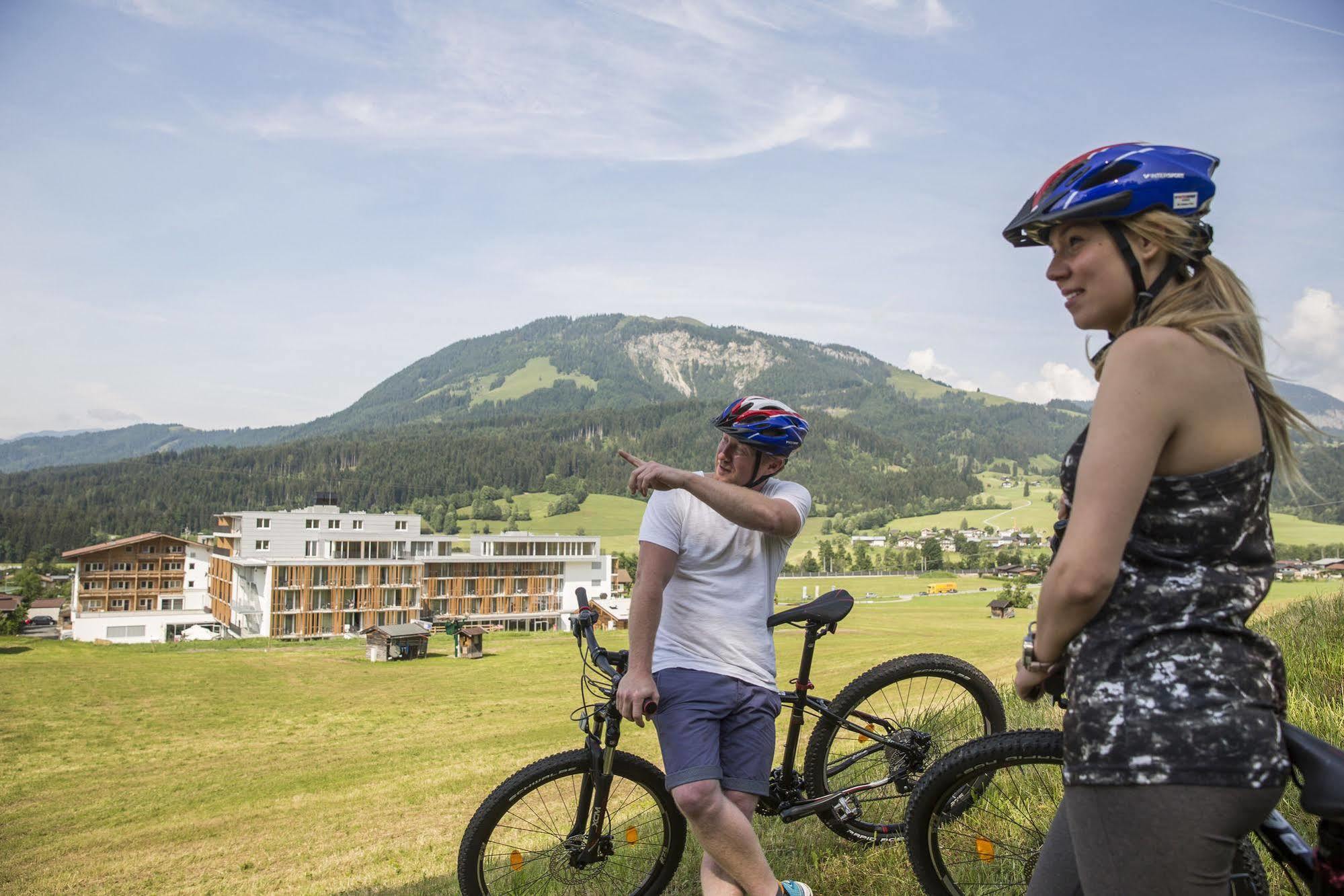 Alpenhotel Kaiserfels Санкт Йохан ин Тирол Екстериор снимка
