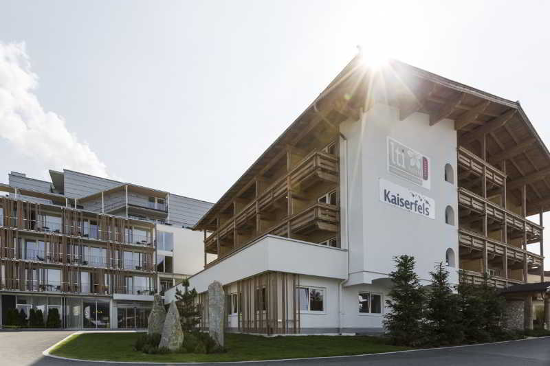 Alpenhotel Kaiserfels Санкт Йохан ин Тирол Екстериор снимка